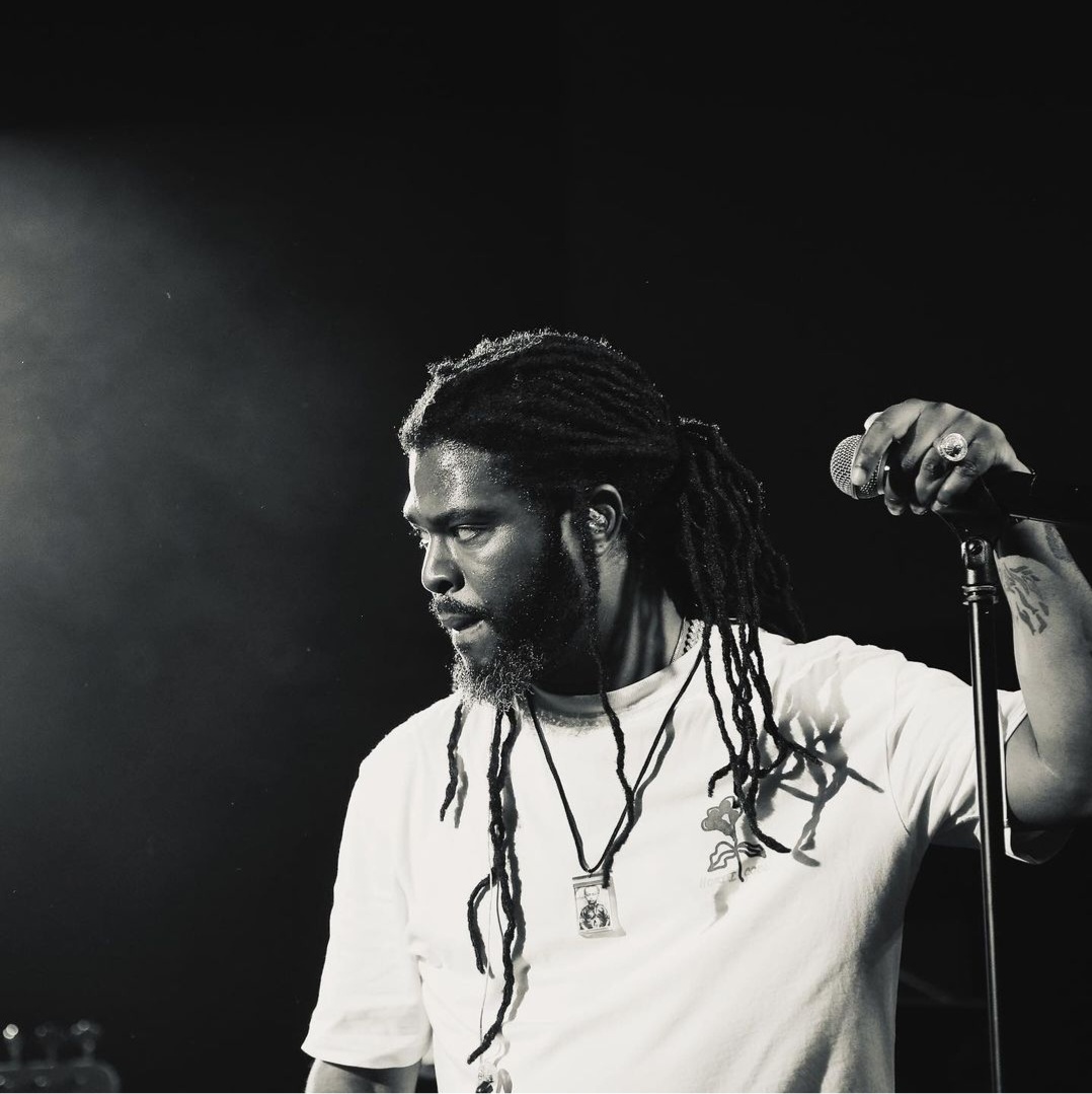Kirk Diamond live on stage